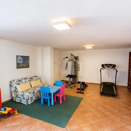 Villa Aeolos